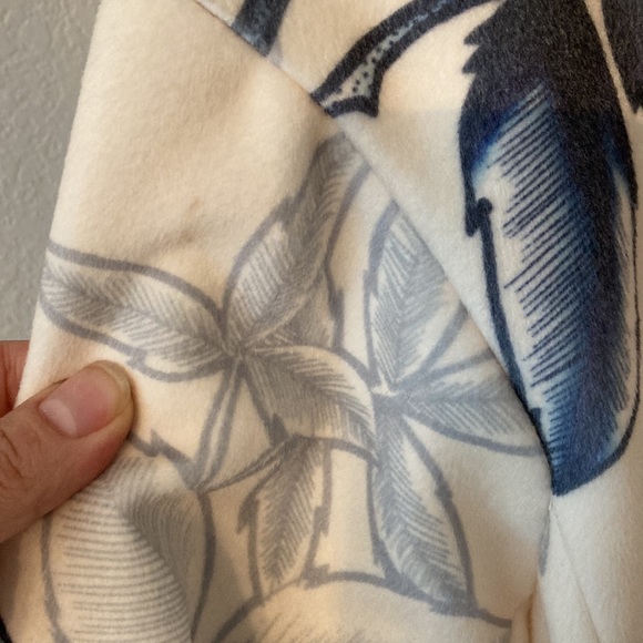 French Connection White Floral Rose Print Oversized Coat Size 4 - Picture 13 of 13